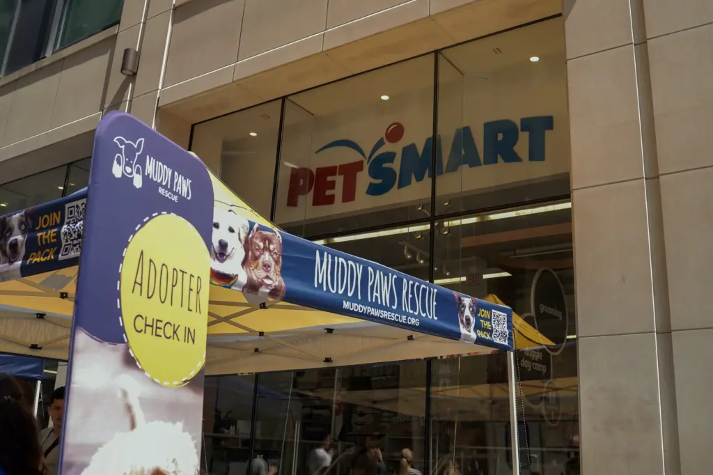 New York’s Animal Welfare Landscape Transformed: Muddy Paws Rescue Secures $30,000 PetSmart Charities Grant to Expand Lifesaving Operations