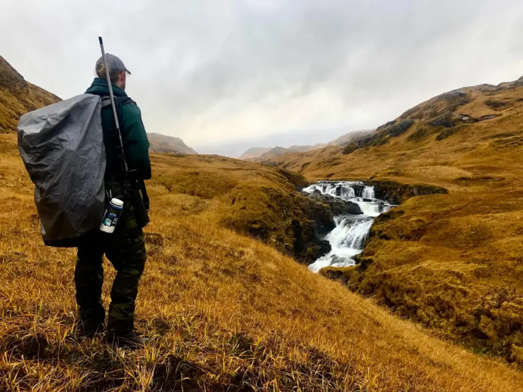 The Bullet’s Shadow: How Alaskan Hunters Are Leading a Quiet Revolution for Wildlife Conservation