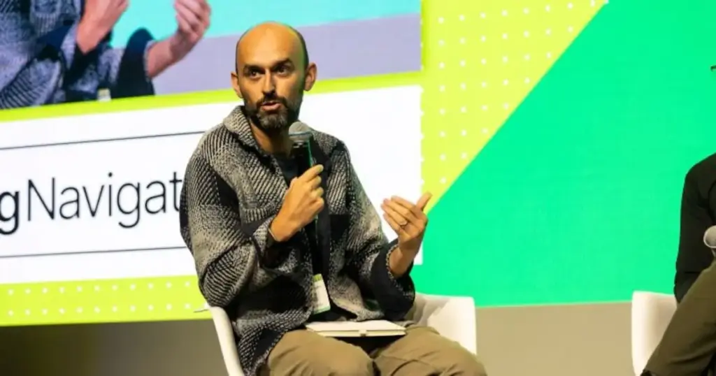 The Great AgTech Pivot: Why Investors Are Betting on "Outcomes-as-a-Service" and Agri-Health
